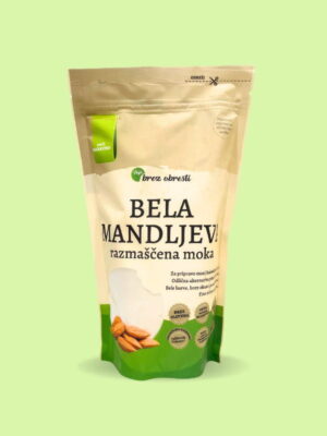 Pajs brez obresti Mandljeva razmaščena moka - bela, 500g